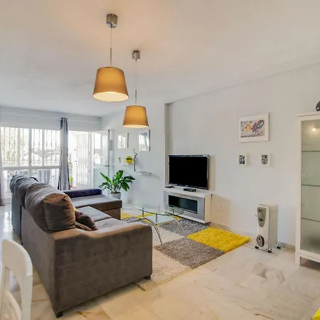 Hébergement de vacances Modern In Artola With Swimming Pool